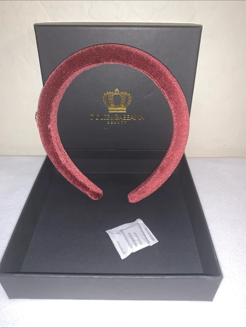 DOLCE & GABBANA BRAND NEW IN BOX LIMITED EDITION ROSE PLUSH VELVET HEADBAND